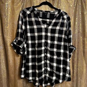 Torrid Black Metallic Gold Plaid Button Down Roll Sleeve Blouse Size 3X